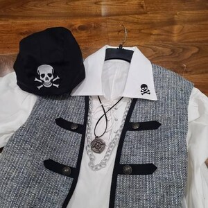 MINI Skull Face Embroidery Design, Cross Bones Embroidery Design