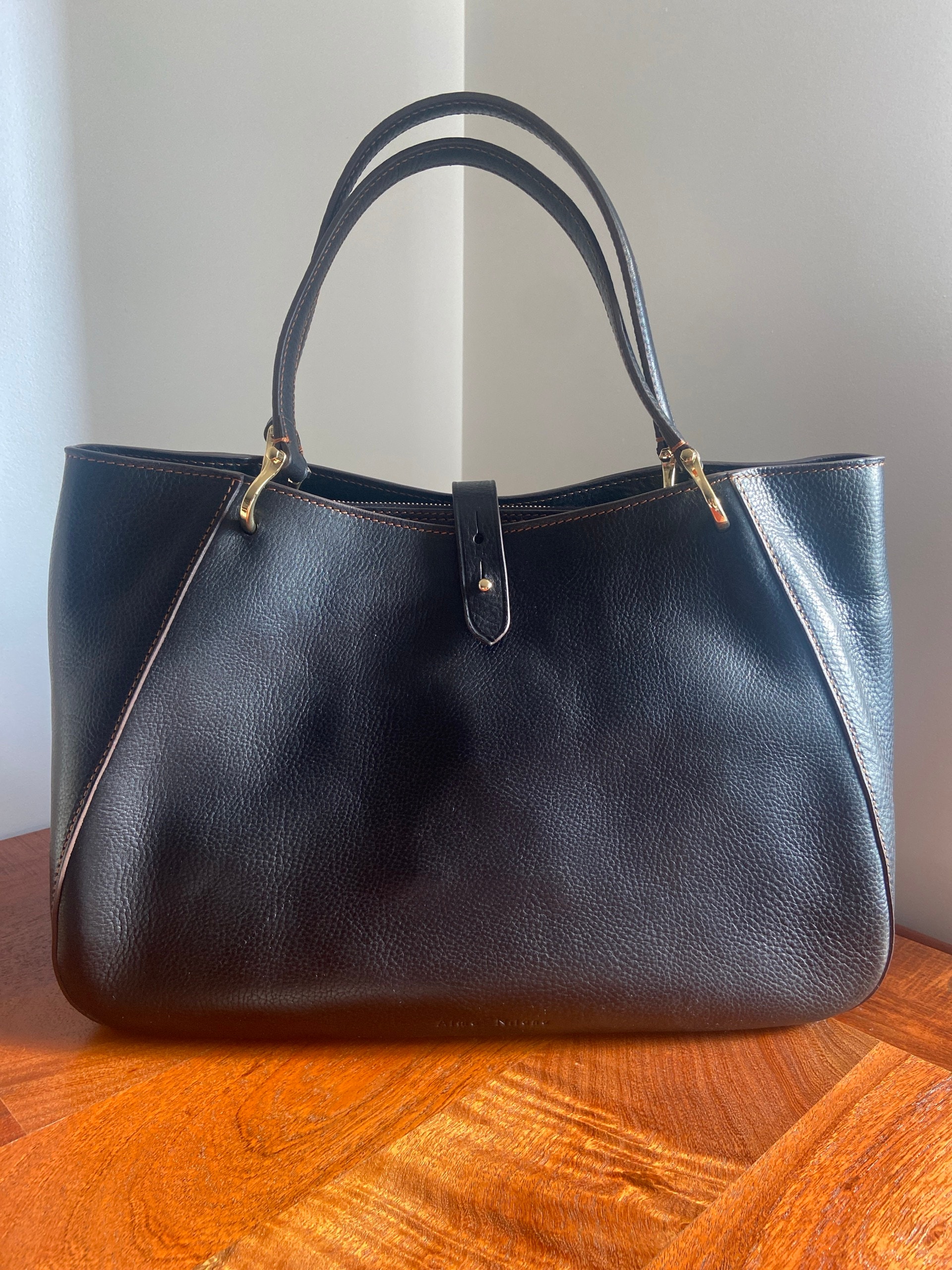 leather bag, handmade leather bag, handbag, woman leather bag, elegant leather bag, made in Italy handbag