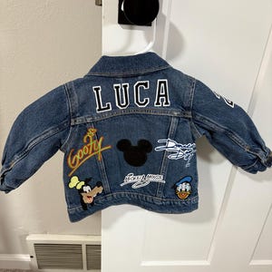 ROBIN added a photo of their purchase