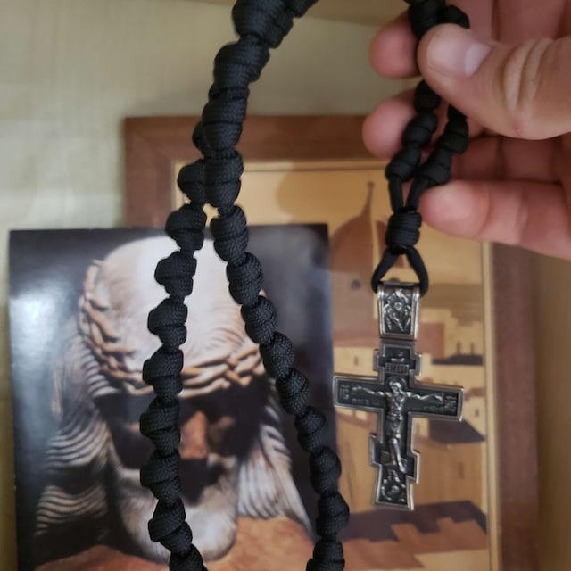 Black Eastern Orthodox Prayer Rope Chotki 50 Barrel Knots. Large Stainless  Steel Eastern Orthodox Crucifix. 550 Paracord 