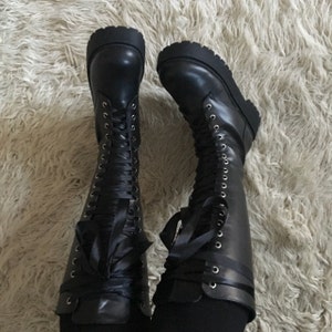 Extra long shoelaces for knee high boots Clearance