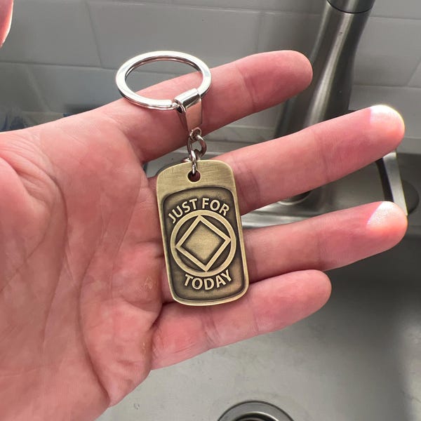 Alcoholics Anonymous AA Sobriety Recovery Keyring, Silver Metal, UK Made, Unmodified
