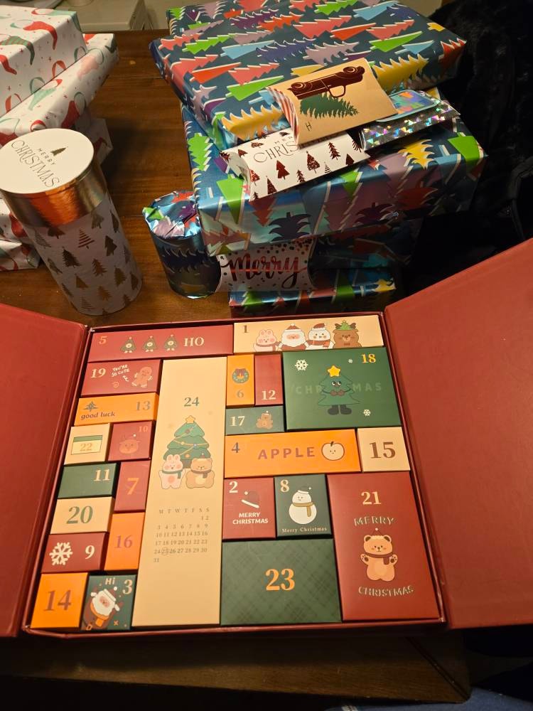 DIY Advent Calendar Countdown Box, Empty Christmas Gift Box, Blind Box Gift, Countdown Calendar Gift Box. Assemble the giftbox yourself.