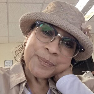 LORETTA added a photo of their purchase