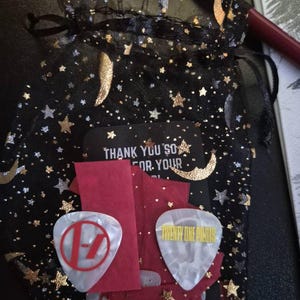 Arycchan added a photo of their purchase