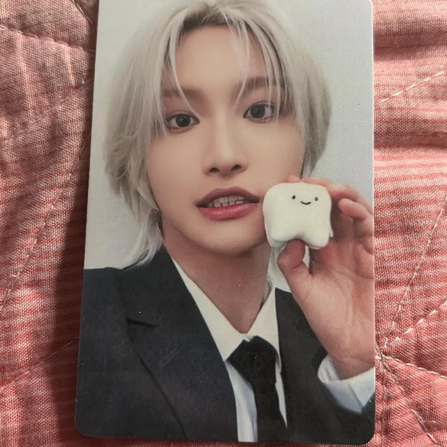 ATEEZ ゴールデンアワー パート2 ラッキードロー 歯バージョン フォト