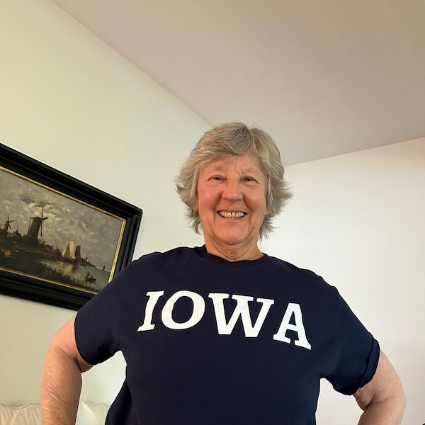 Morons Are Governing America Funny Trump 2024 T-shirt, Hilarious ...