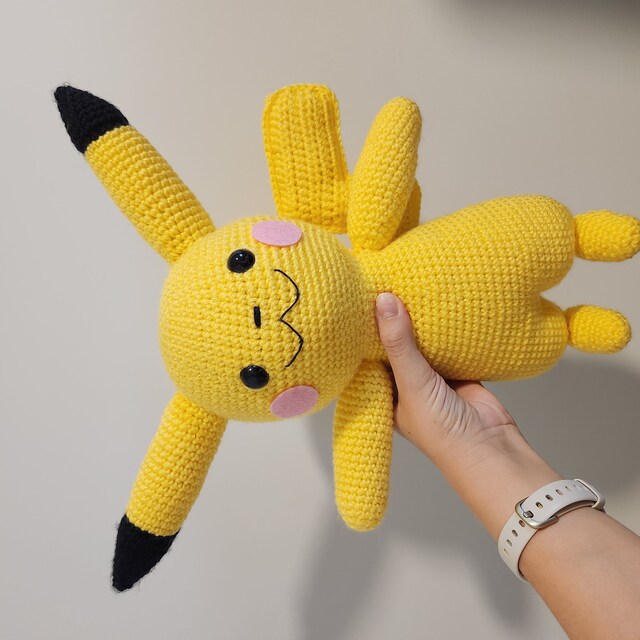 専用ピカチュウ かぎ針編み衣装 ぬいぐるみ かぎ針編みパターン ピカチュウ 等身大あみぐるみ - PDF - Esp-Eng