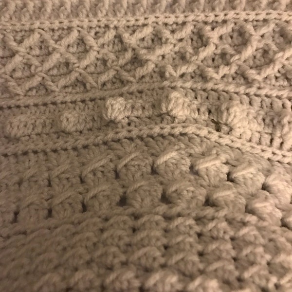 Easy Crochet Modern Blanket Pattern: Video Tutorial + Chart, 9 Sizes ...