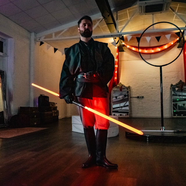 スター・ウォーズにインスパイアされたジェダイローブセット。全