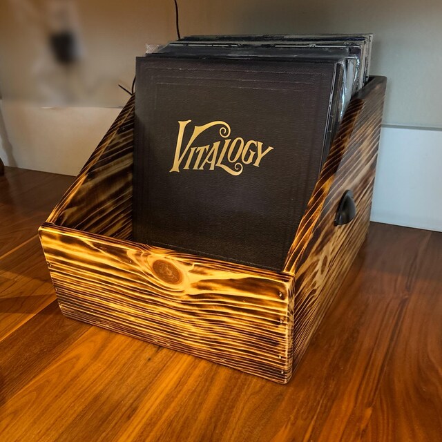 ビニールレコード収納ボックス | 再生木材アルバムディスプレイ