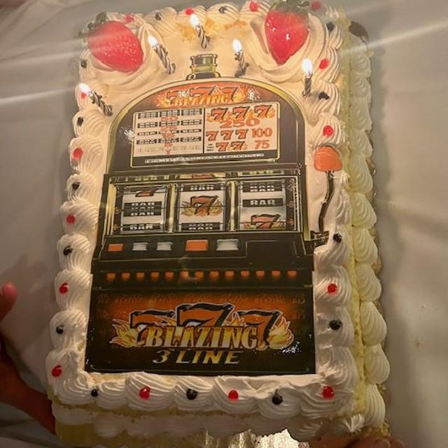 Blazing 777 Slot Machine Edible Cake Topper, Casino Party Frosting