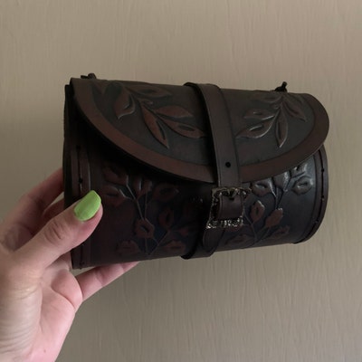 Medieval leather Hip Bag Aged