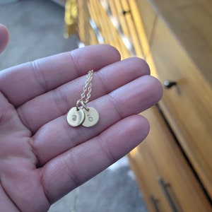 Tiny Personalized Gold Disc Necklace Dainty Initial Necklace - Etsy