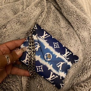 Naomi added a photo of their purchase