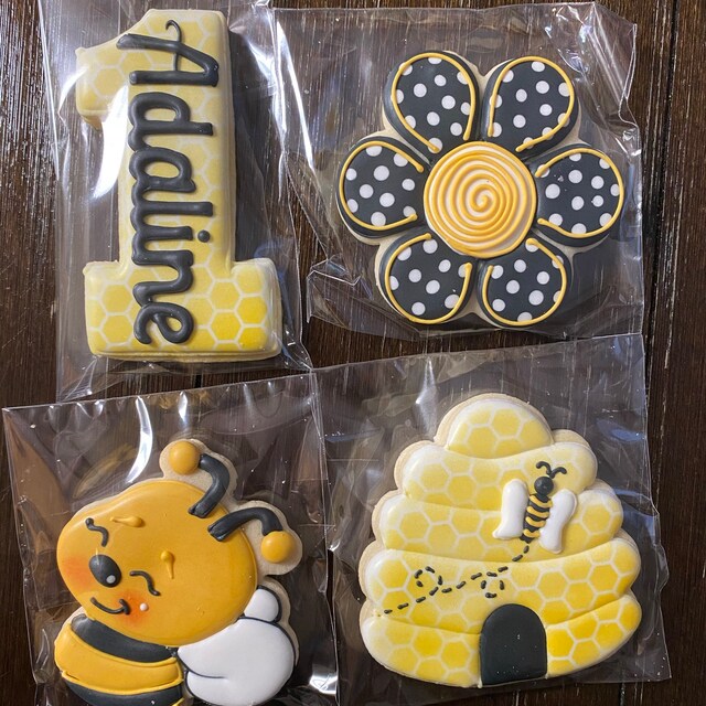 Bee Baby Shower themed candy - Crave Dessert Studio