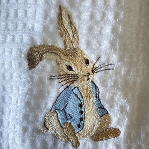 Rabbit Machine Embroidery Design Size H3.84