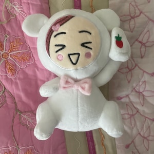 座っているナナ（アニメ）ぬいぐるみ - Etsy 日本