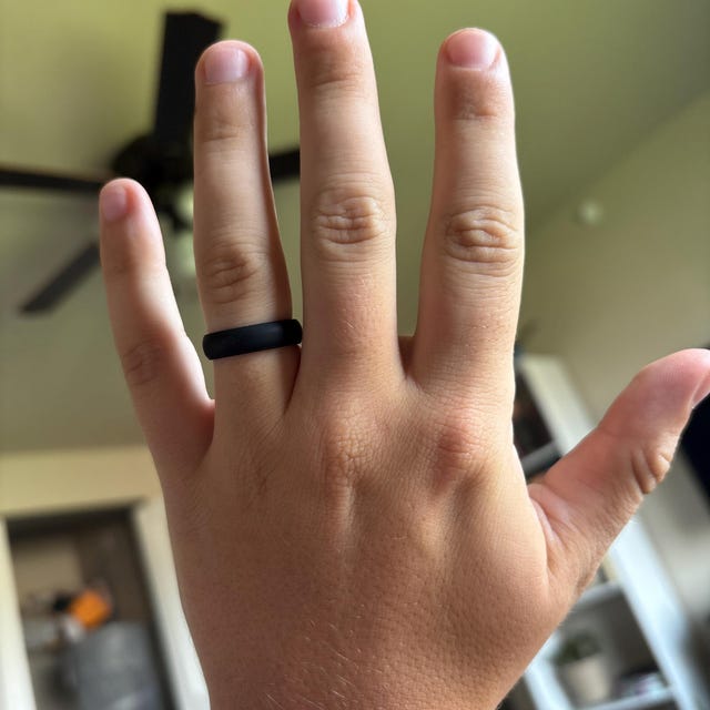 MAUI RINGS Men's Solid Silicone Wedding Band – Safe, Comfortable Ring For Sports, Gym & Work