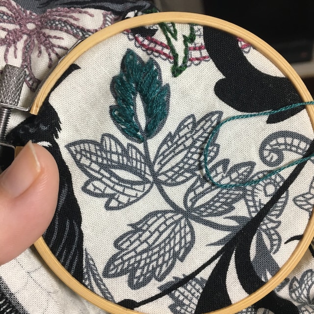 Bead Embroidery Stitch Samples & Motifs – Books Review