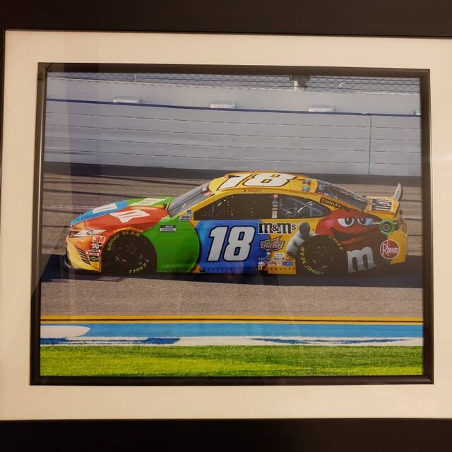カイル ブッシュの写真、M&Ms カー、NASCAR 写真、レース写真、カイル