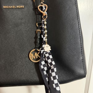 Katelyn added a photo of their purchase