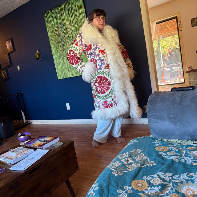 Handmade Suzani Shearling Coat: Boho Afghan Style, Mongolian Fur