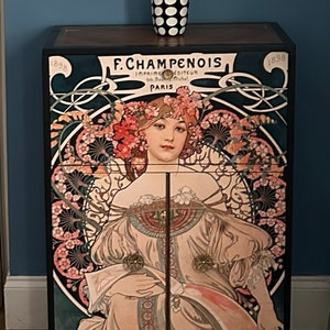 Wallis added a photo of their purchase