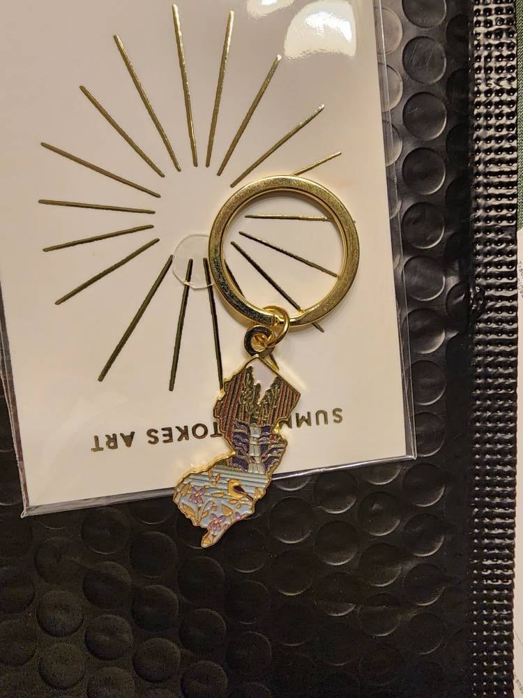 New Jersey Soft Enamel Keychain 1.5&quot; | New Jersey Outline Key Ring | Illustrated State Keychain