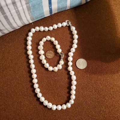 Beautiful 9-10mm White Freshwater Cultured Pearl Necklace 20
