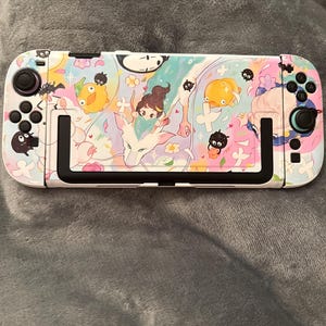 かわいい漫画アニメファンアートデザインのNintendo Switch 2 7.9