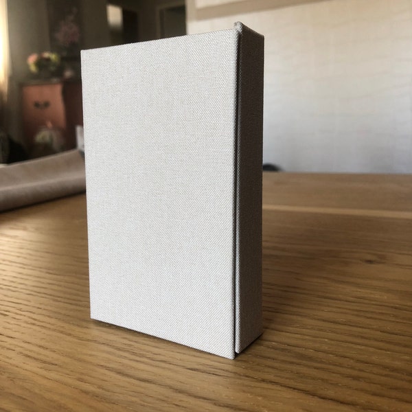 10-Pack Maple Wood USB Flash Drives 2GB With Wooden Box - USB 2.0/3.0 Compatible