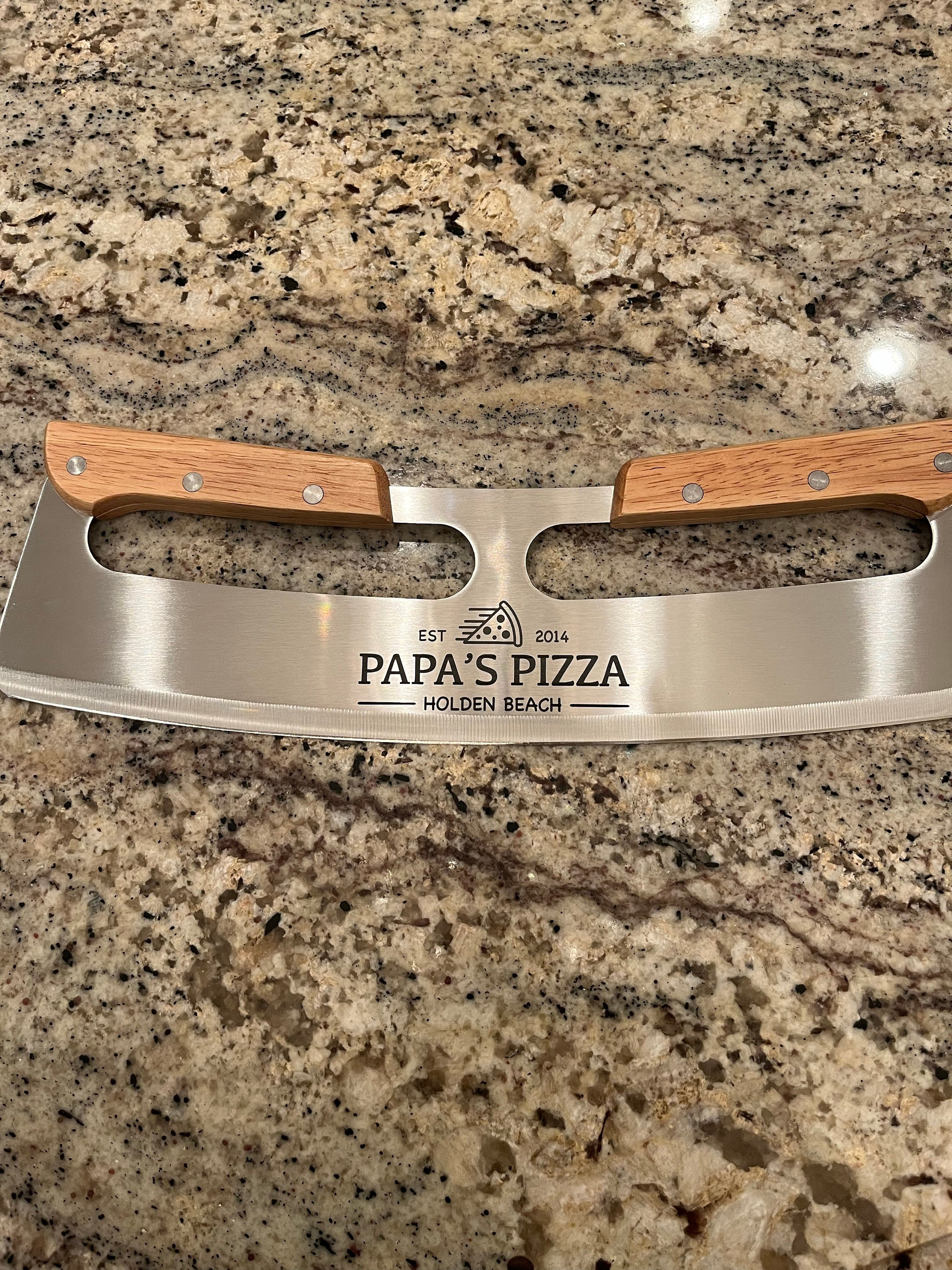 Personalized PIZZA CUTTER ROCKER | Custom Pizza Cooking Tool | Pizza Gift for Father's Day