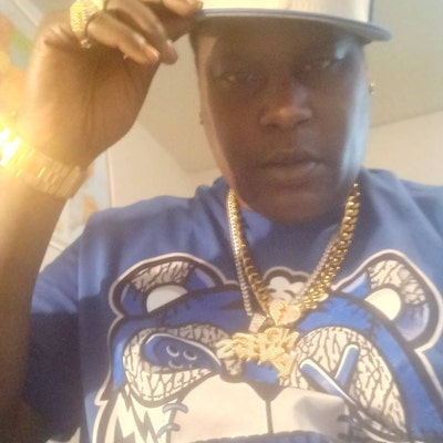 matching sneaker tees 2020