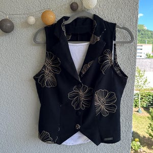 Thuc added a photo of their purchase