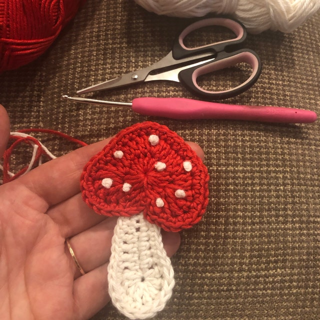 NEW * Scissors Applique – FREE Crochet Pattern – One and Two Company  Crochet Blog
