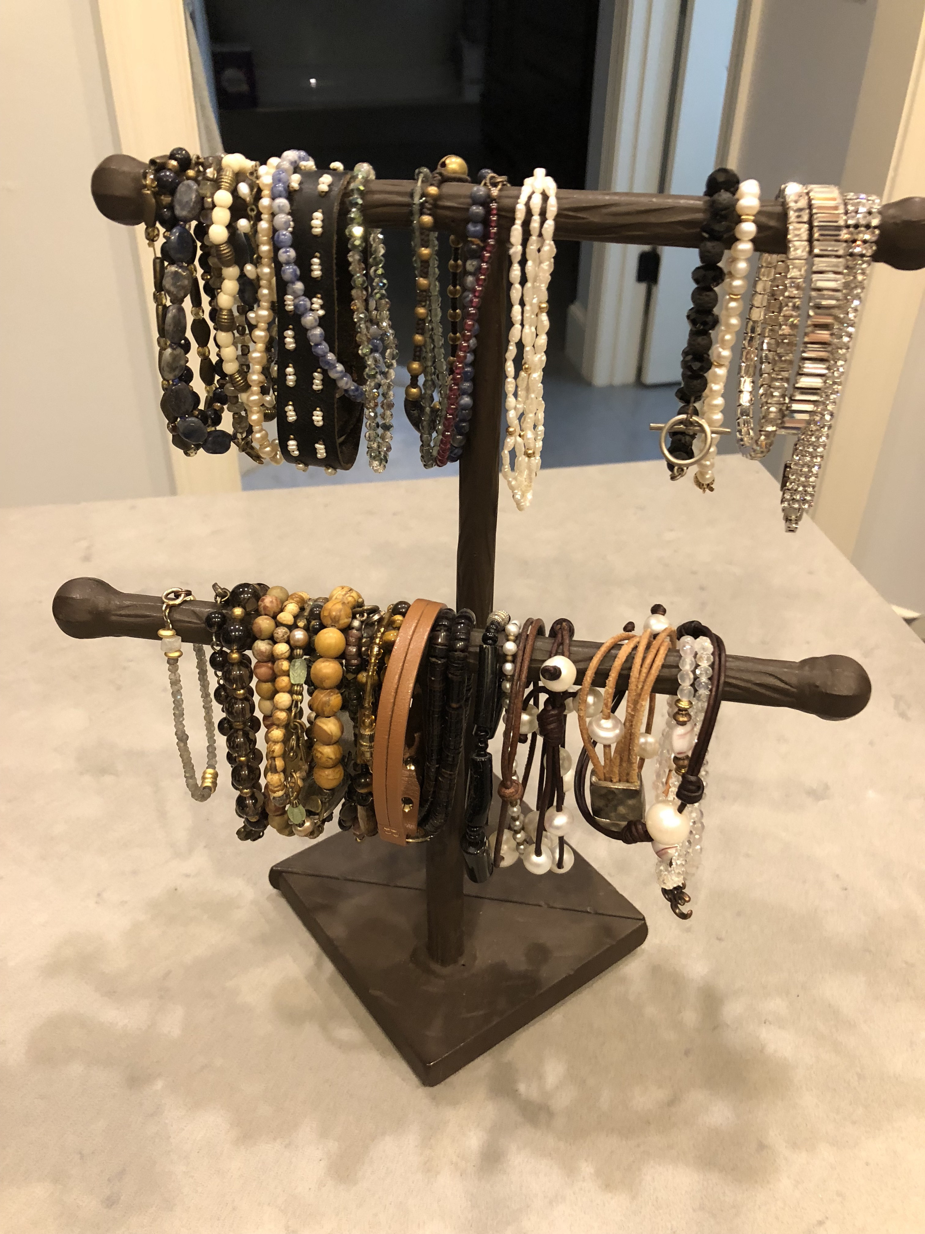 beautiful bracelet holder