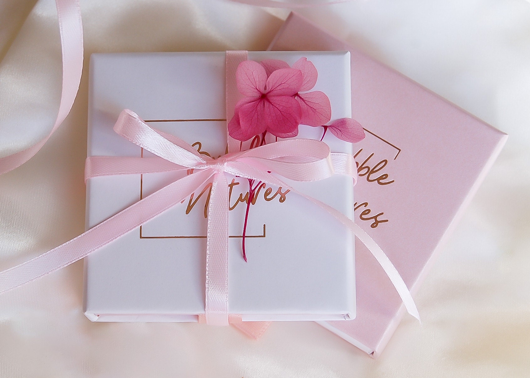 18k Gold Plated Initial Letter AZ Necklace Pendant White Shell Name