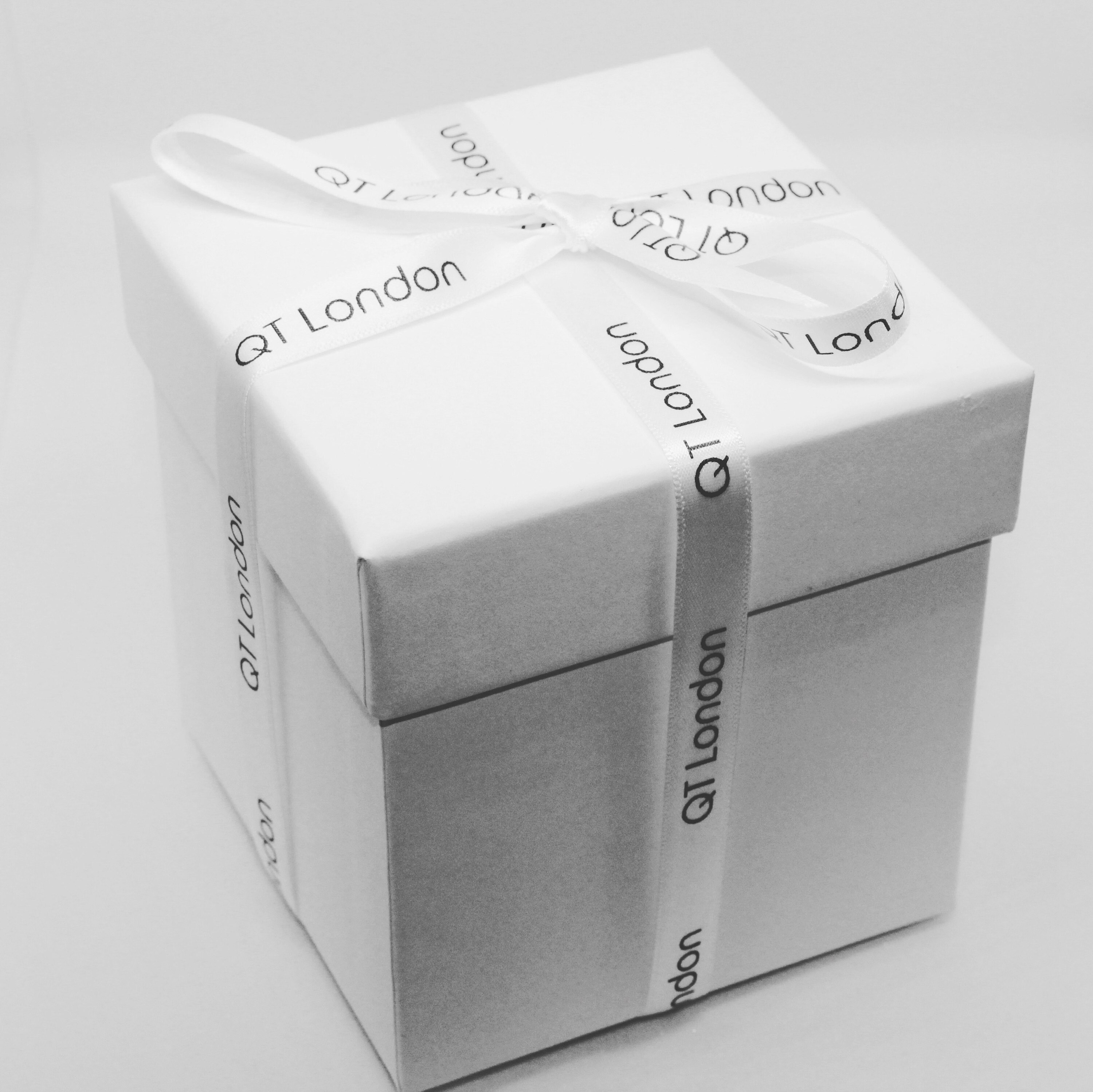 QT London handmade soy wax candle Reed Diffuser and wax melts Etsy