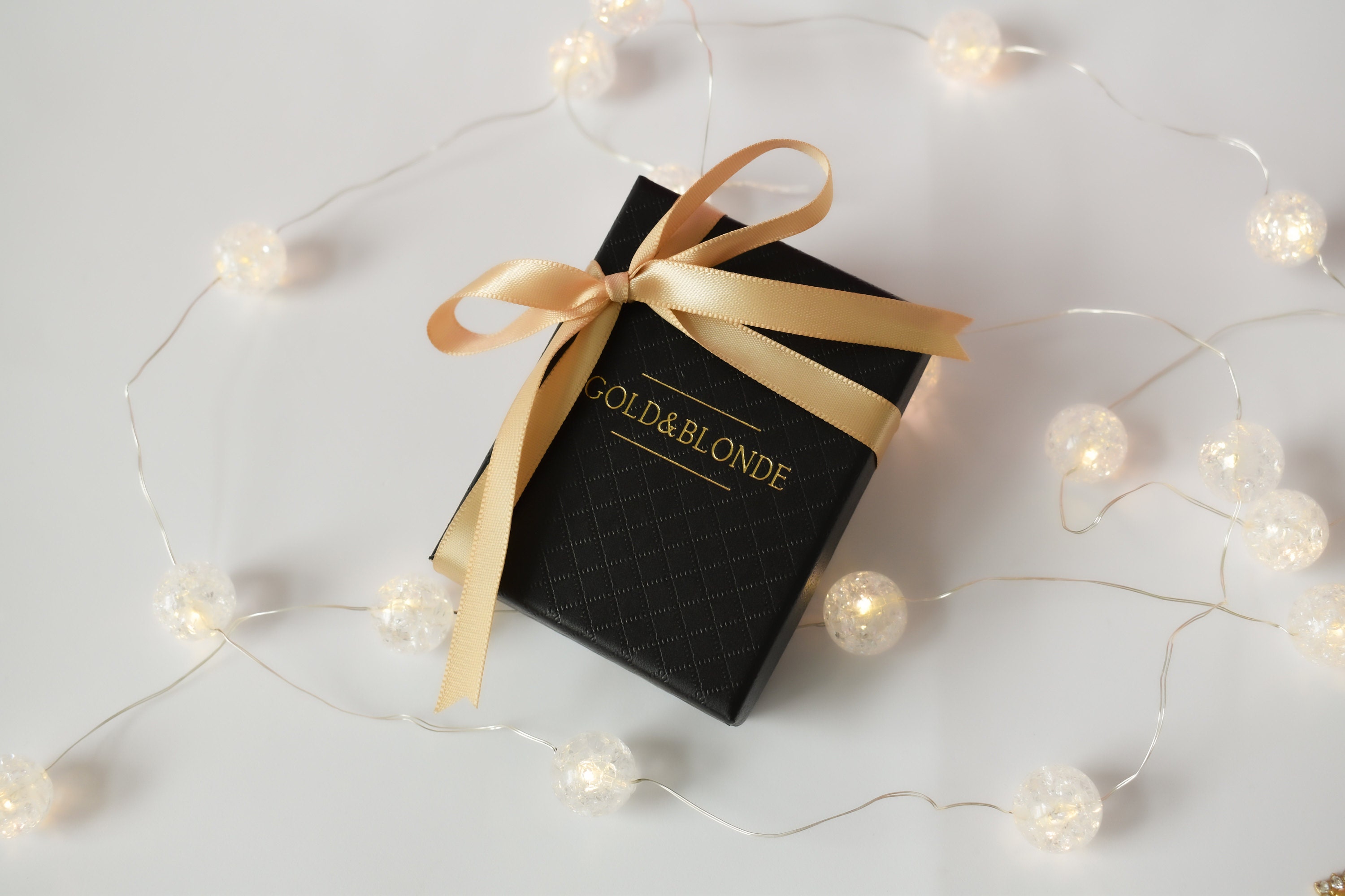 18K Gold Filled Smooth Twisted Hoop Dangle Earrings ・ Non Tarnish Jewelry Waterproof Earrings Christmas Jewelry For Woman Best Gift For Her 22 18K Gold Filled Smooth Twisted Hoop Dangle Earrings ・ Non Tarnish Jewelry Waterproof Earrings Christmas Jewelry For Woman Best Gift For Her -Jewellery Soldes Boutique