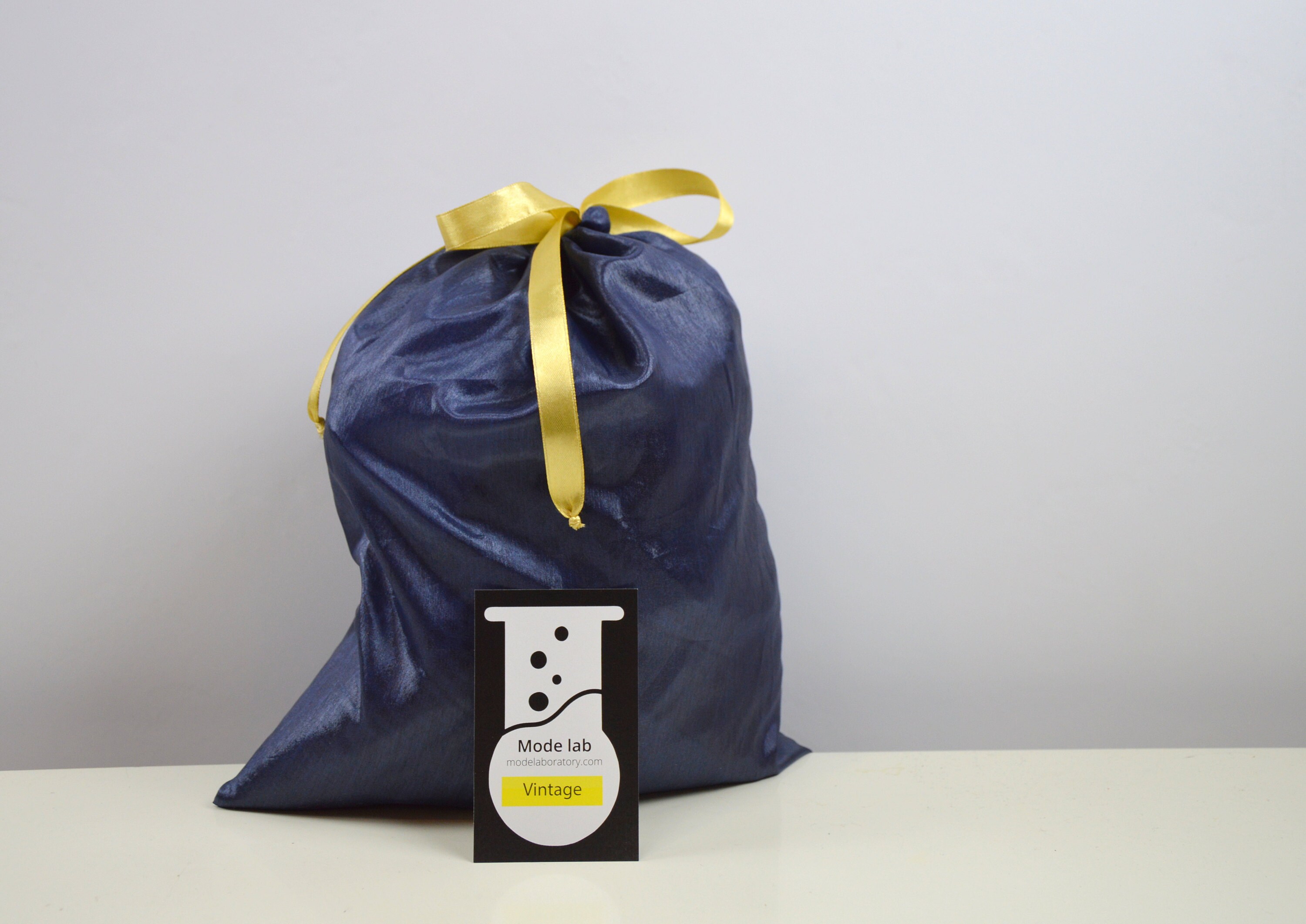 Guess Y2K / 2000s Vintage Shoulder Beige Off White Crossbody Patent Leather Bag, Gift For Her, Beautiful Y2K Handbag , Christmas Gift -Jewellery Soldes Boutique