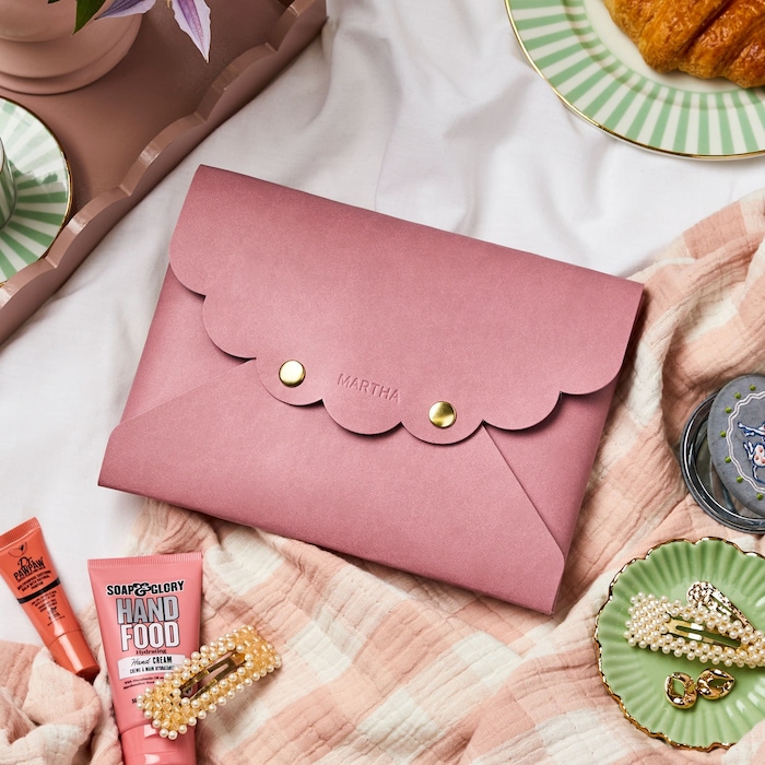 Shop the story