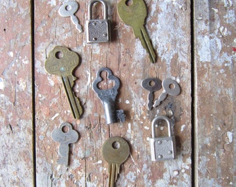 Assorted Vintage Locks and Keys FREE SHIPPING