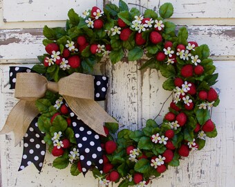 Strawberry Wreath, Farmhouse Wreath, Country Wreath, Spring Wreath, Summer Wreath, Cottage Wreath, Cute Wreath, Door Decor, Door Wreath