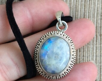 Labradorite Pendant -- 48