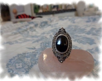 Beautiful Vintage Victorian Onyx and Marcasite ring 7-7 1/2