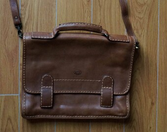 Cartable en cuir beige
