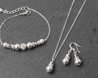 light grey pearl Bridesmaid jewelry set, grey earrings and necklace set, silver and grey wedding Jewelry, bridesmaid gift, silver wedding