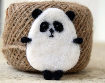 Needle Felted brooch - Panda - wool brooch