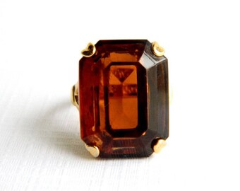Vintage Gold Amber Topaz Solitaire Ring - Emerald Cut Glass - 10 Carats - Signed AVON
